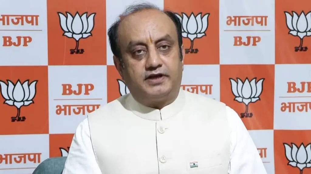 BJP dubs Congress Dimagi Naxal after Chidambaram remark
