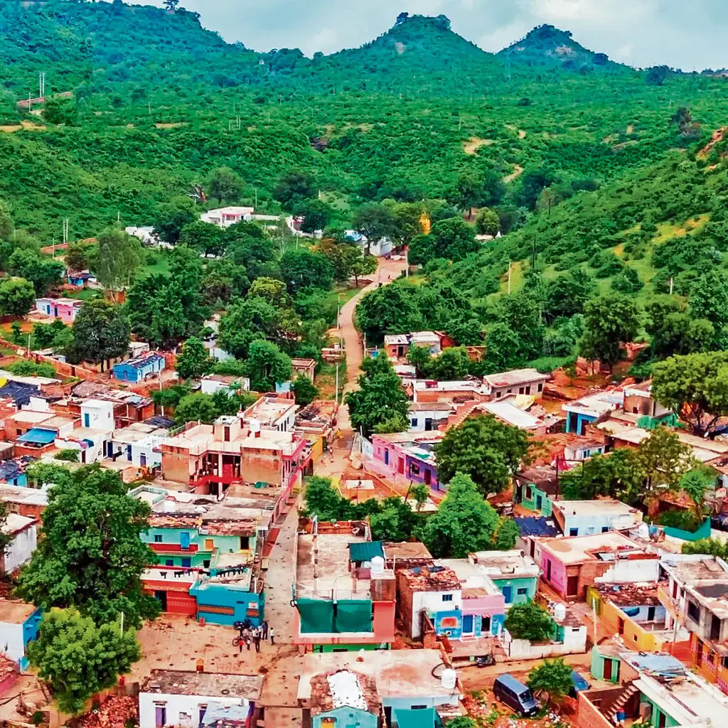 MP launches craft tourism villages to connect visitors with weavers