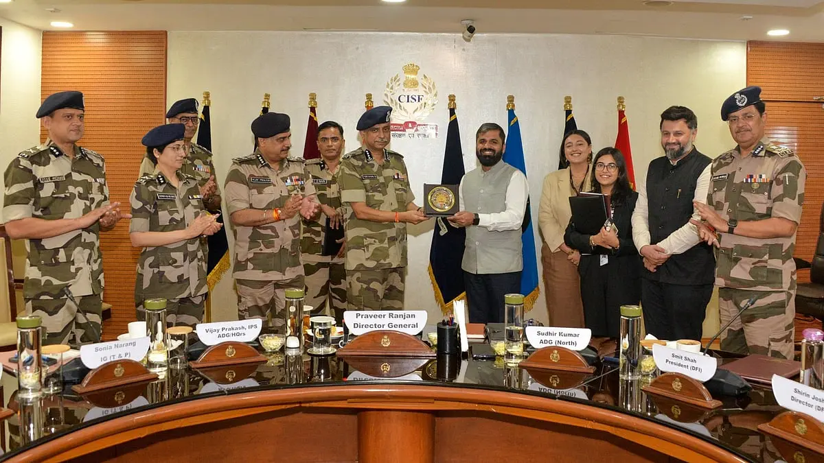 CISF signs MoU with Drone Federation of India for counter-drone centre