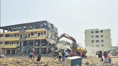 Nalasopara plot cleared of illegal buildings becomes garbage dump