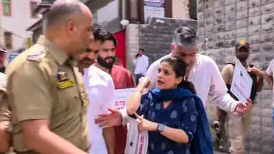 Iltija Mufti Accused of Biting Cop; Omar Abdullah Calls It Fixed Match