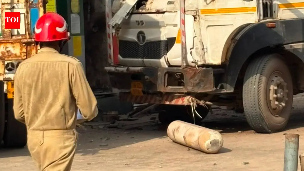 Three dead in Delhi CNG station gas tank explosion