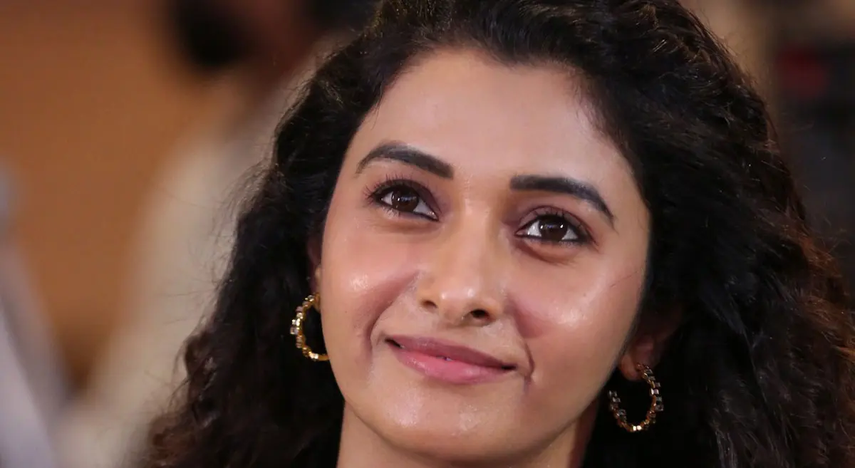 Priya Bhavani Shankar wants more performance roles from Ravi Teja