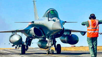 France Submits Proposal for India’s 114 Rafale Jet Deal
