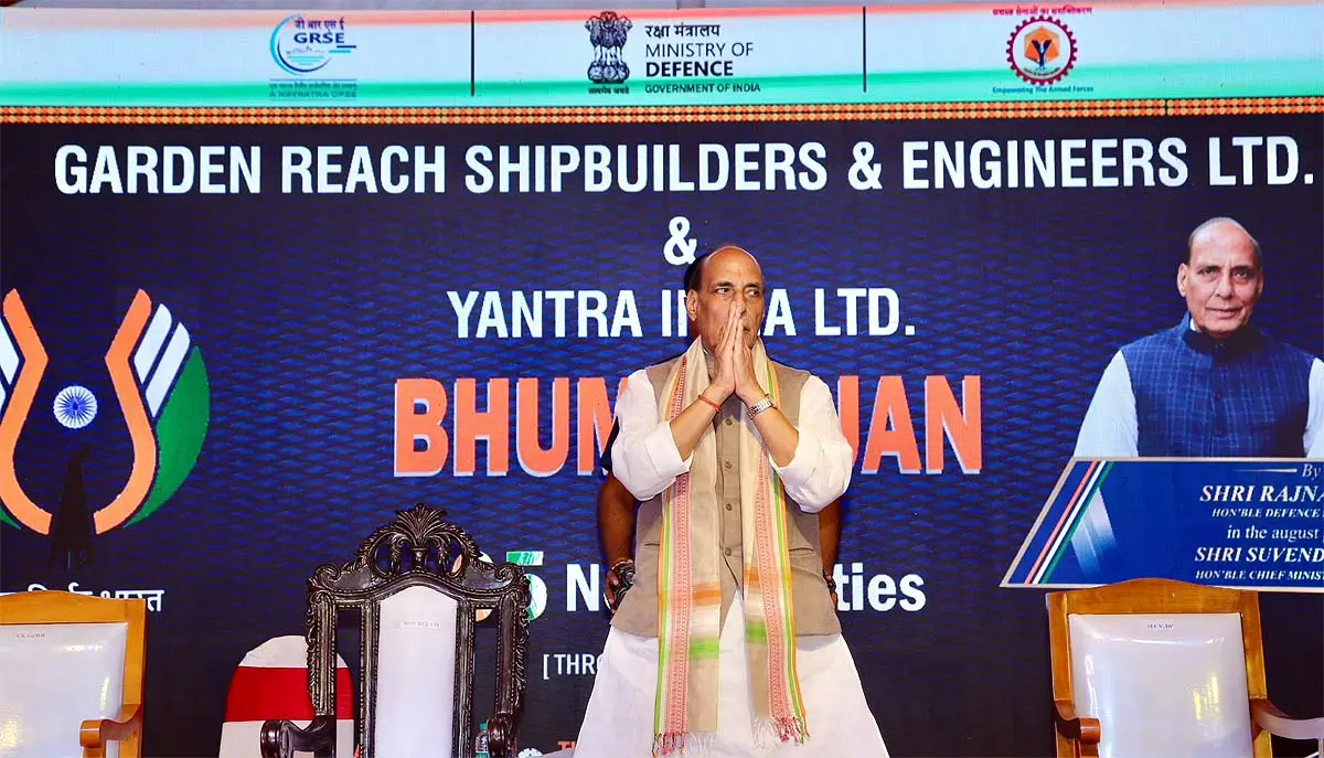 India can become global ship building hub, Rajnath Singh says