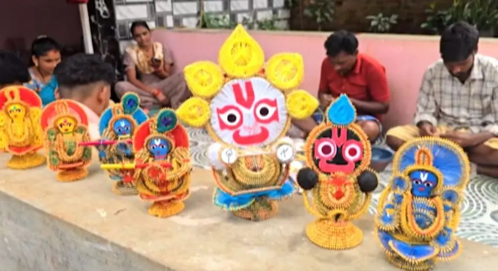 Paddy-grain rakhis from Nabarangpur draw orders across Odisha