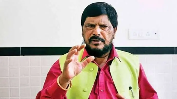 Athawale seeks sedition charges for reservation opponents