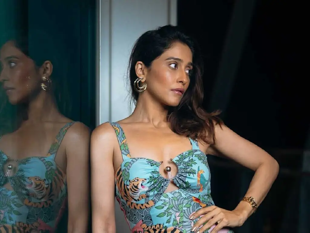 Regina Cassandra eyes negative roles, buzz of Mookuthi Amman 2 villain
