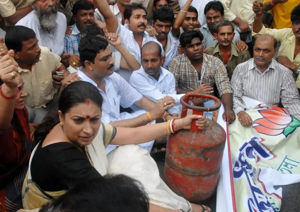Smriti Irani returns as BJP general secretary