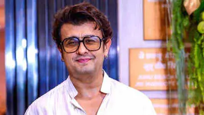 Sonu Nigam sings Rafi classic during surgery, shares video