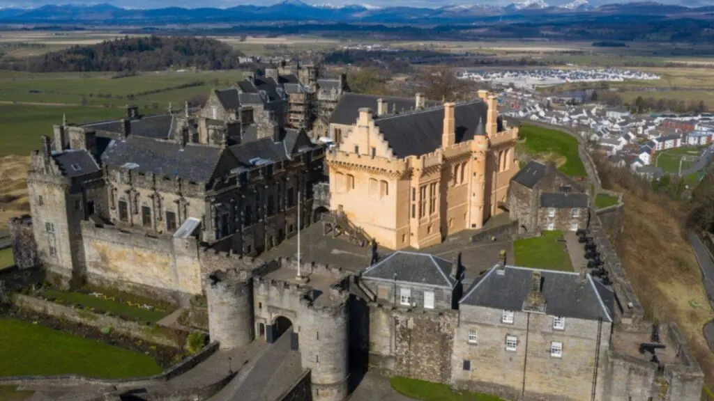 Skeleton with 160 fractures at Stirling Castle may be first trebuchet death