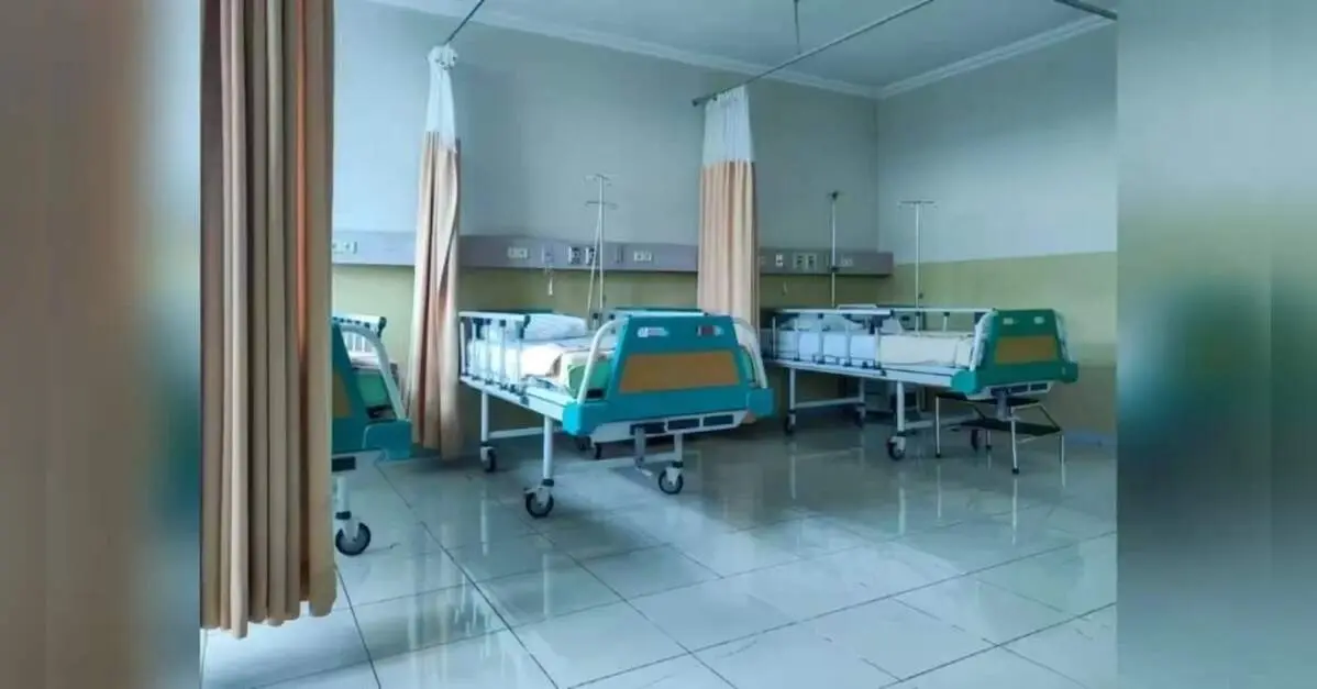 Tamil Nadu hikes health cover to Rs 25 lakh, builds new hospital