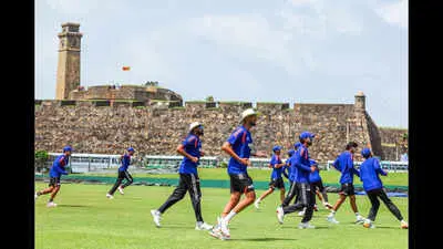 Crosswinds and pitch add intrigue to India-Sri Lanka Test