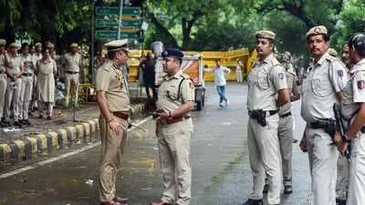 Fresh guidelines tell Delhi Police to stay calm during protests
