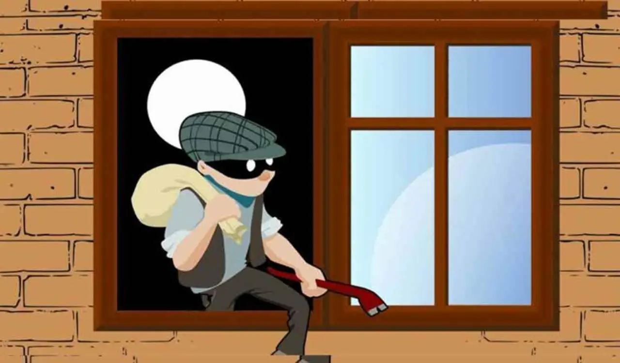 8.5 tolas gold, Rs 2.80 lakh stolen from ex-ZPTC member in Asifabad