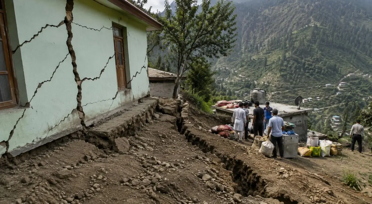 Land subsidence in Ramban forces 3 families to evacuate