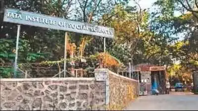 Tata Memorial director tells TISS graduates to value human judgment over AI