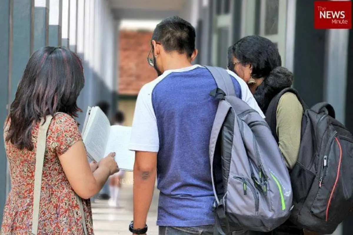 Karnataka to bar party-affiliated students from college polls