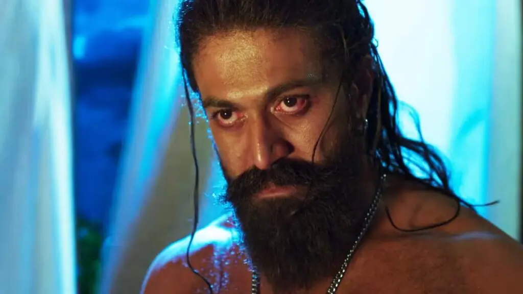 Toxic advance bookings cross Rs 7 crore, eyes Rs 600 crore pre-release