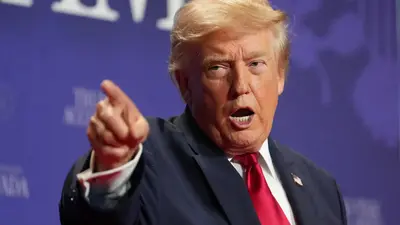 Trump's voluminous hair sparks American online frenzy