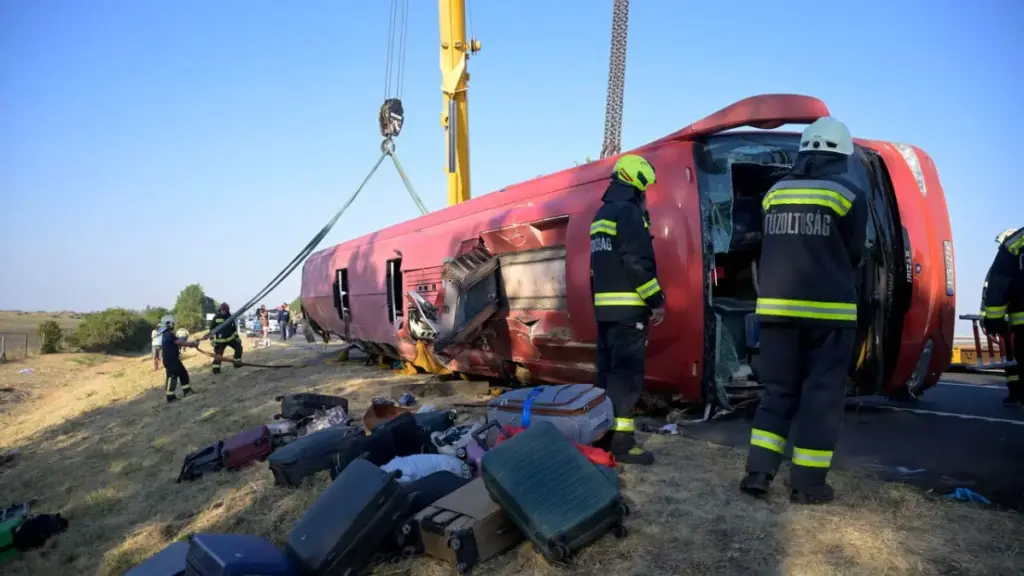 12 dead as Polish bus overturns on Hungary motorway