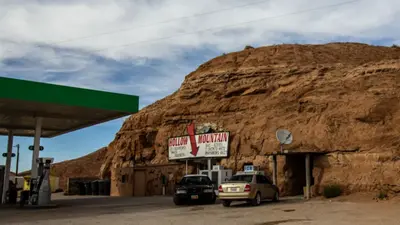 US pays $400,000 to end Utah petrol station land dispute
