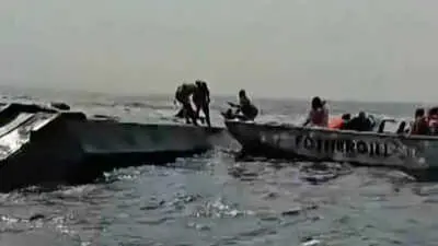 44 dead as ferry capsizes on Zimbabwe's Lake Kariba