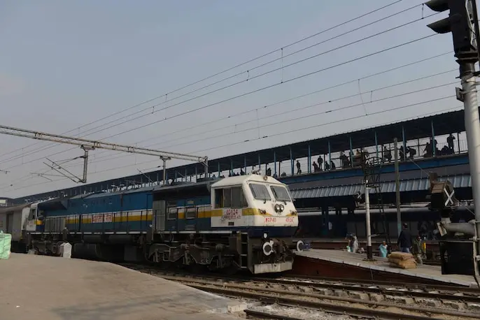 Railways announces daily Delhi-Darbhanga special for Diwali and Chhath rush