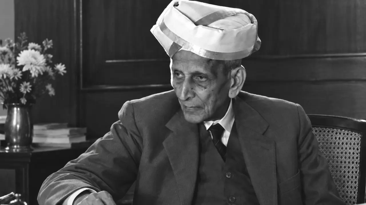 PM Modi hails engineers as Karmayogis on Visvesvaraya's birth anniversary