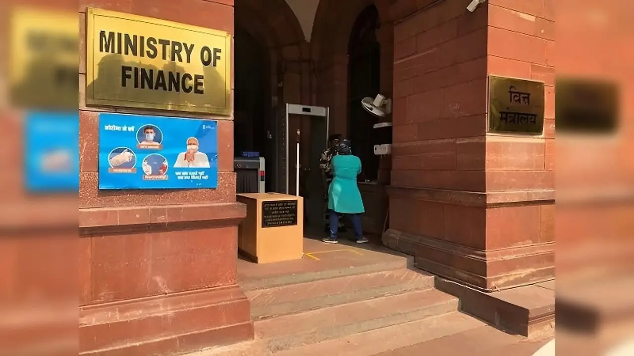 Finance Ministry to meet bank chiefs ahead of 3-day strike