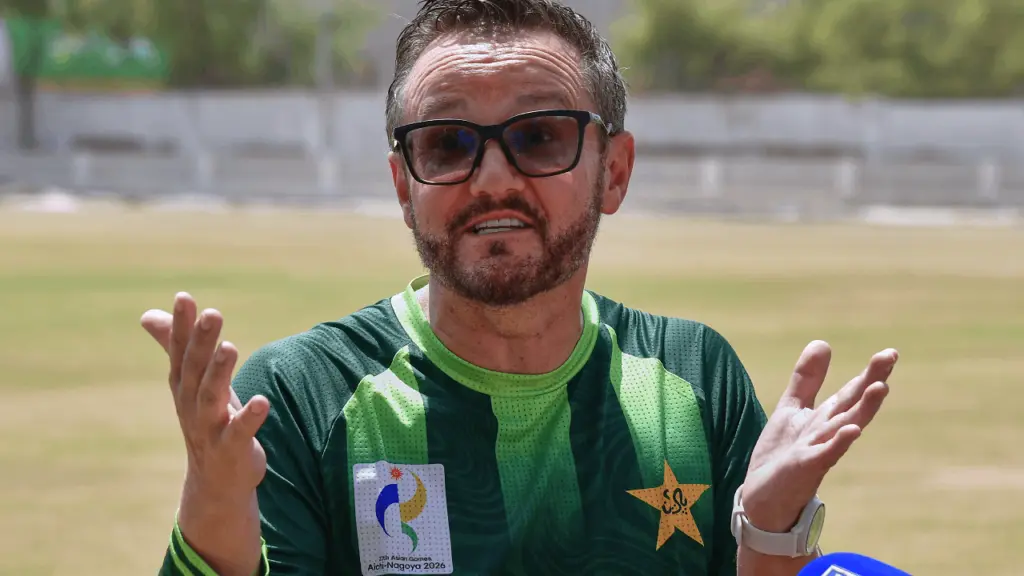 Pakistan must catch up to India, says coach Mike Hesson