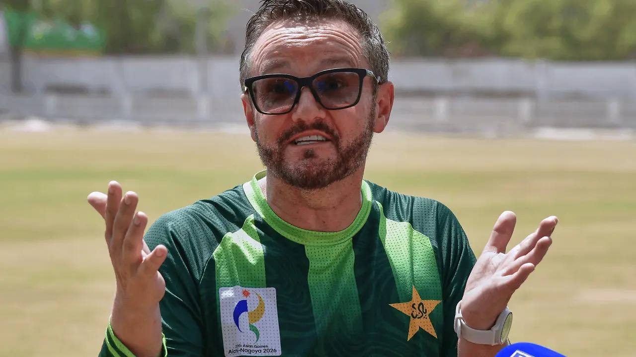 Pakistan must catch up to India benchmark says coach Hesson