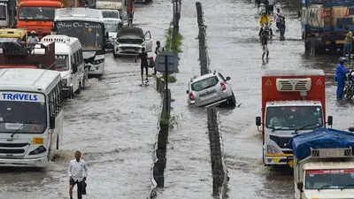 Chhattisgarh rains flood roads, Maharashtra evacuates 525