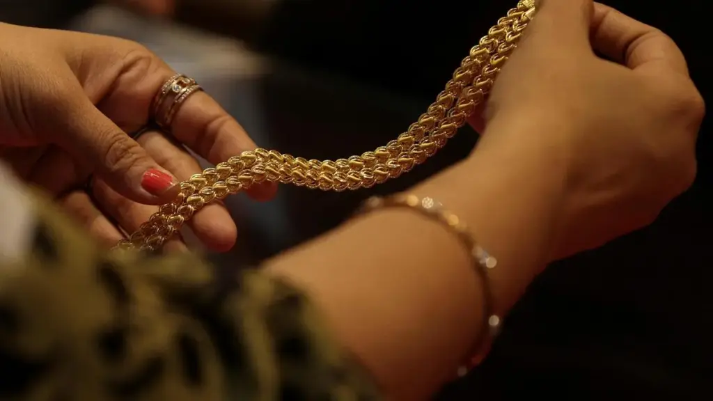 Gold rates dip across India on September 21