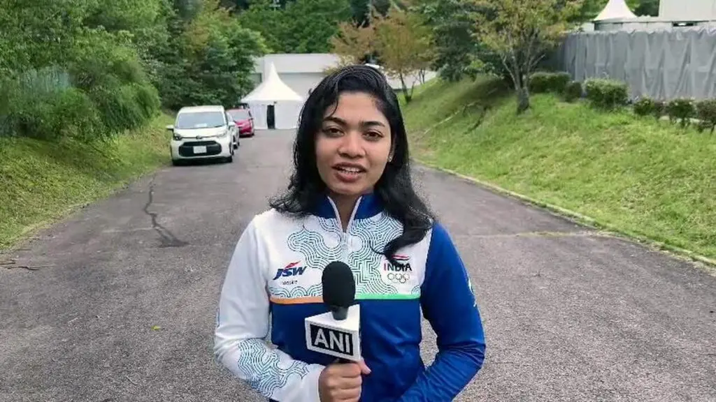 Vidarsa wins Asian Games silver after late rifle switch