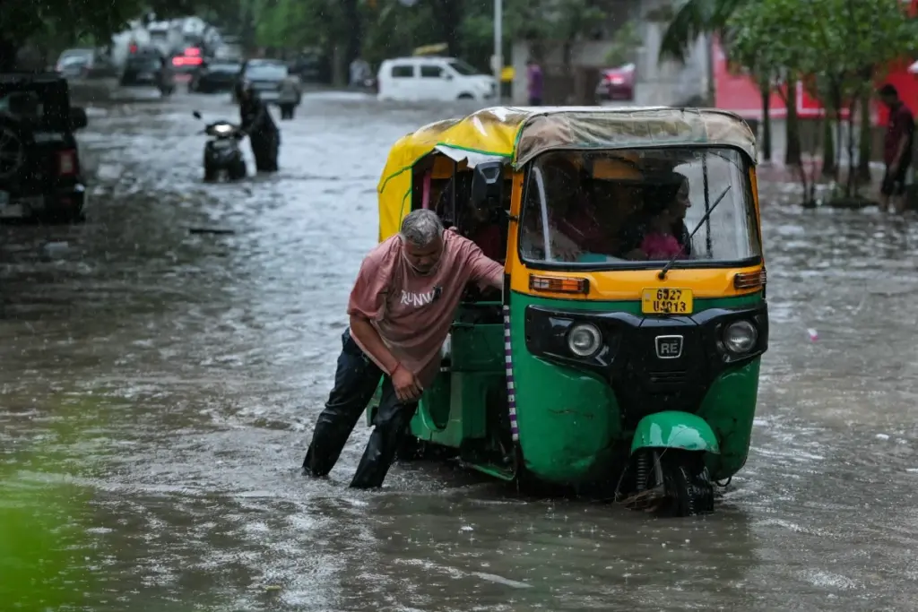 56 killed in Uttar Pradesh rains, opposition slams government