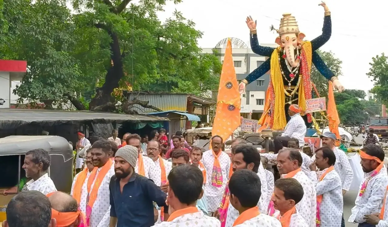 Ganesh immersions peaceful across Telangana, 88,000 idols immersed