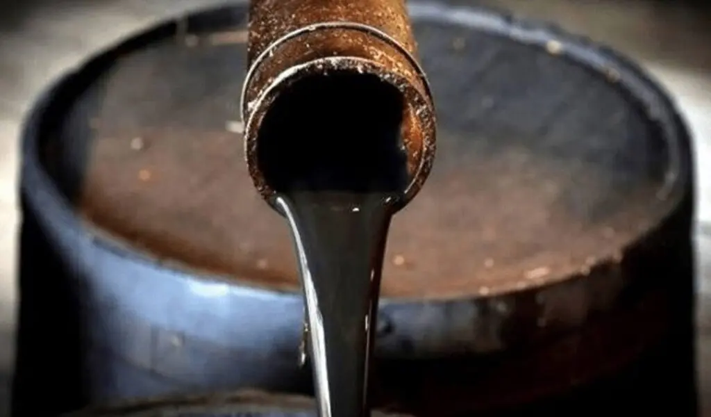 Oil prices dip as US and Iran explore Strait of Hormuz deal