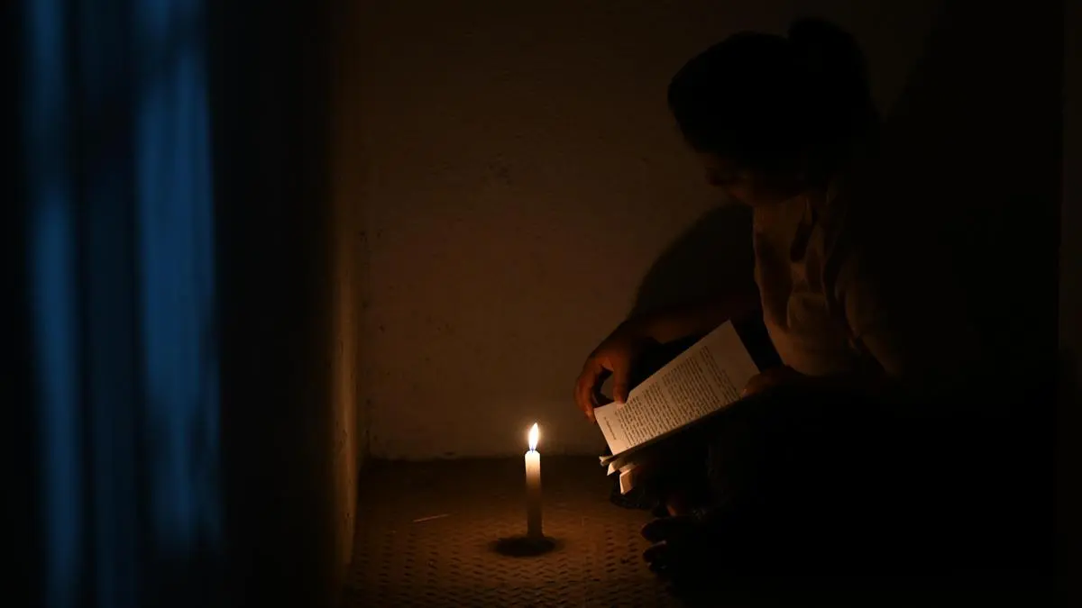 Karnataka power cuts worsen, state buys power from Assam