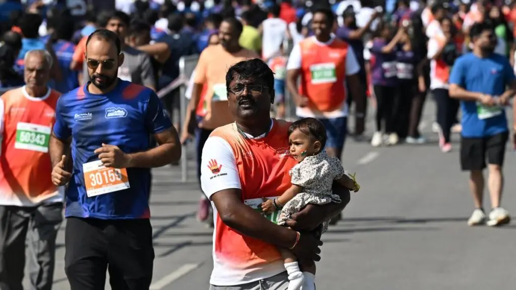 45,000 run Bengaluru Marathon, water shortage mars event