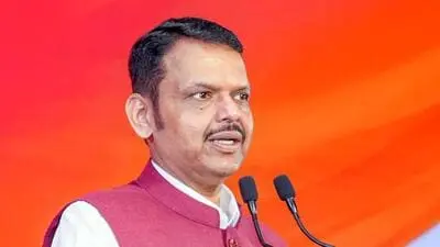 Fadnavis halts MPSC online shift after aspirant pushback