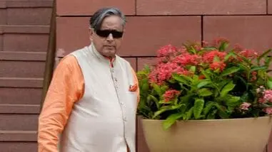 Tharoor calls 'quockerwodger' word of era, takes dig at BJP