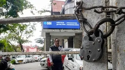 Banks to open on Sunday ahead of three-day strike from Sept 28