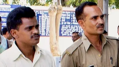 Nithari victim's father questions Surendra Koli's death, alleges murder