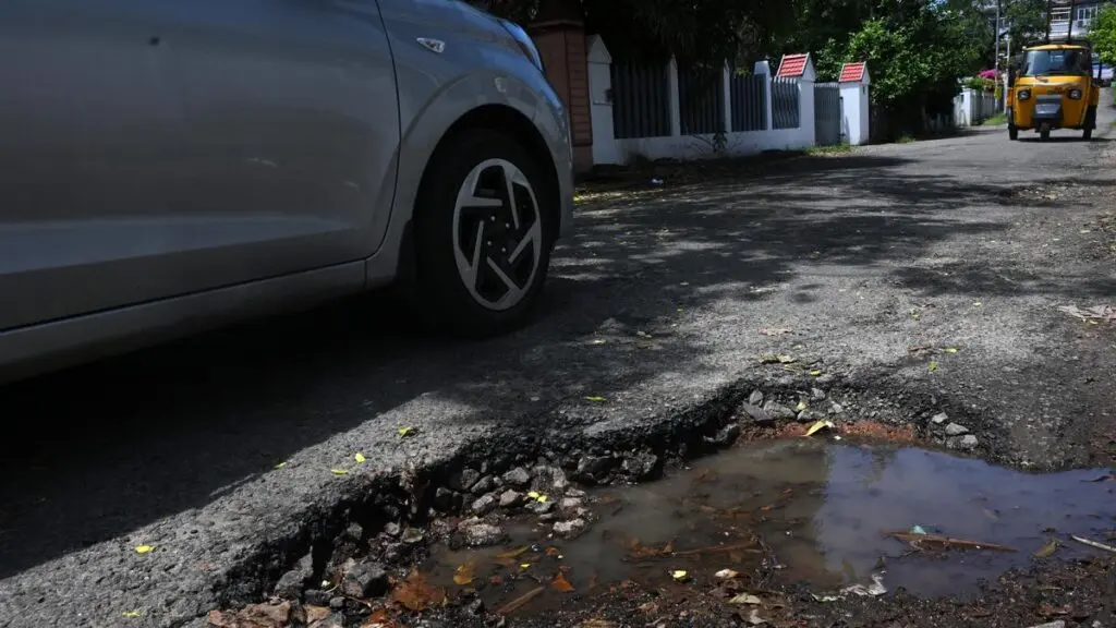 Bitumen price surge hits road works, worsens Kochi commute