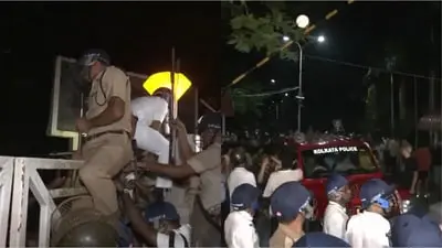 Clash at Kolkata film institute leaves students, teachers injured