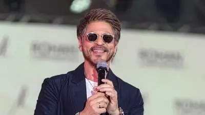Shah Rukh Khan loses Rs 2,490 crore, remains richest Indian actor