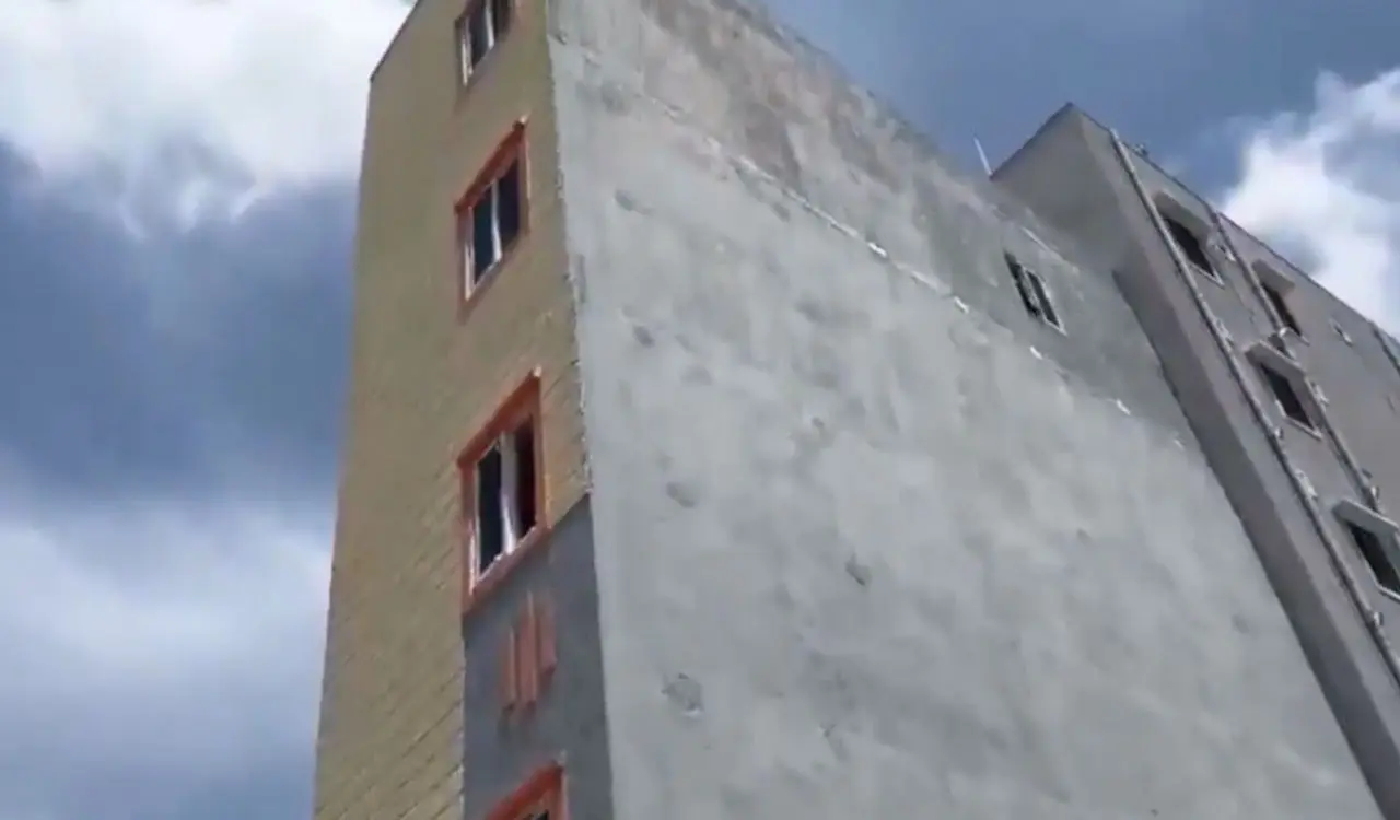 Tilted four-storey building in Gopanpally demolished