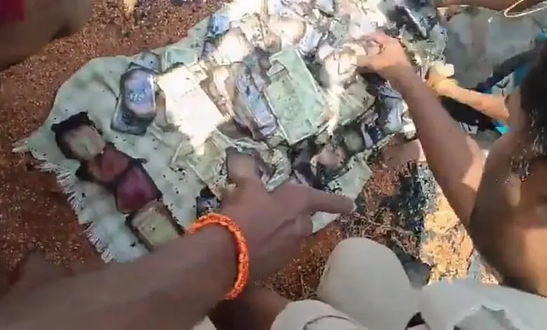Fire destroys Rs 20 lakh cash and gold in Vikarabad