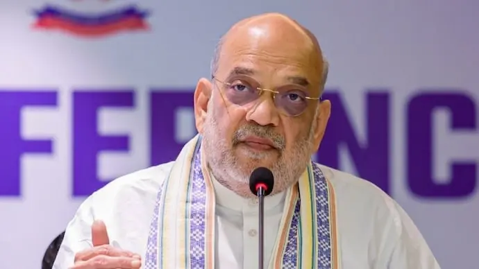 Amit Shah suffers food poisoning in Karnataka, cancels events